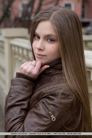 Belarusian slim brunette - XXXonXXX - Pic 1