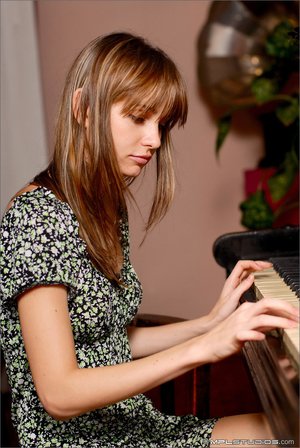 Thin piano
