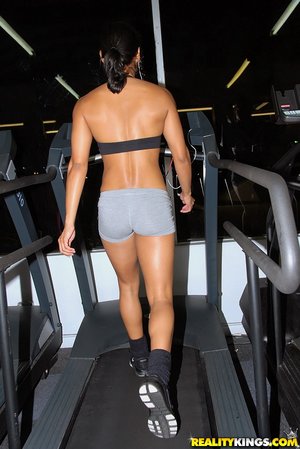 Hot workout - Picture 4