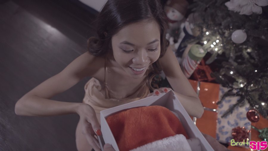 Angry christmas lingerie - XXX Dessert - Picture 4