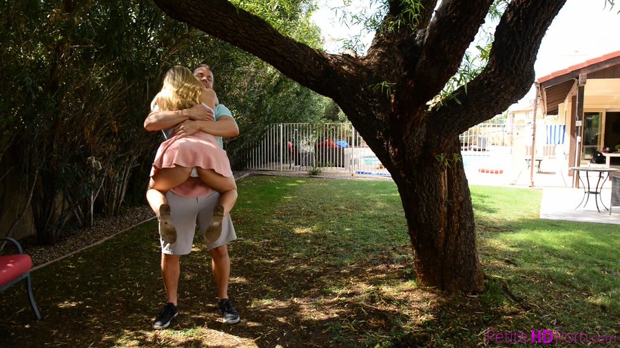 Outside stripping sex - XXXonXXX - Pic 5