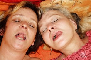 Experienced ass mom - XXX Dessert - Picture 16