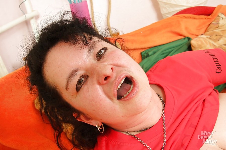 Chubby amateur mom - XXX Dessert - Picture 16