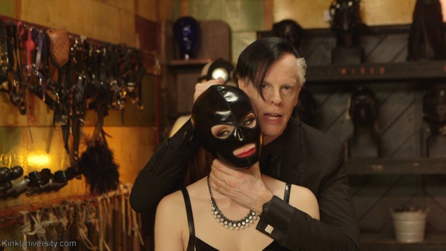 Milf perfect latex - XXX Dessert - Picture 2