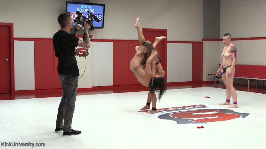 Sexy bodybuilder - XXX Dessert - Picture 8
