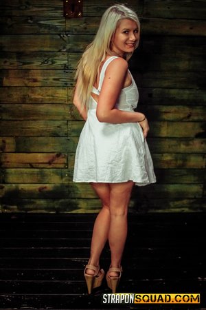 Pretty dungeon punishment - XXXonXXX - Pic 1