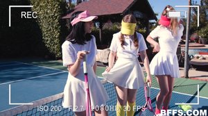 Juicy high school tennis players - Picture 1