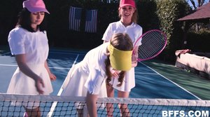 Juicy high school tennis players - Picture 3