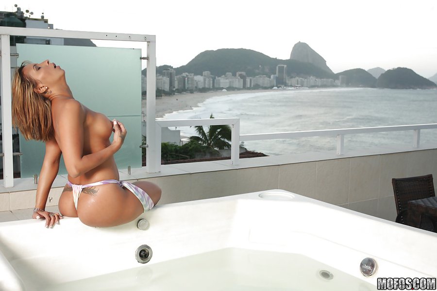 Big ass mature latina - XXX Dessert - Picture 7