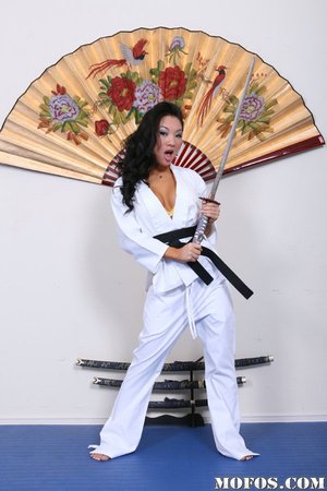 Uniform ass asian - XXX Dessert - Picture 2