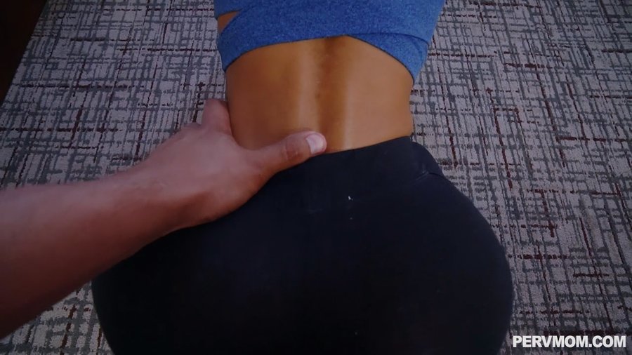 Cheating crazy mom - XXX Dessert - Picture 5