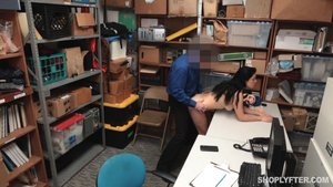 Kinky sex for a thieving dame with big b - XXX Dessert - Picture 10