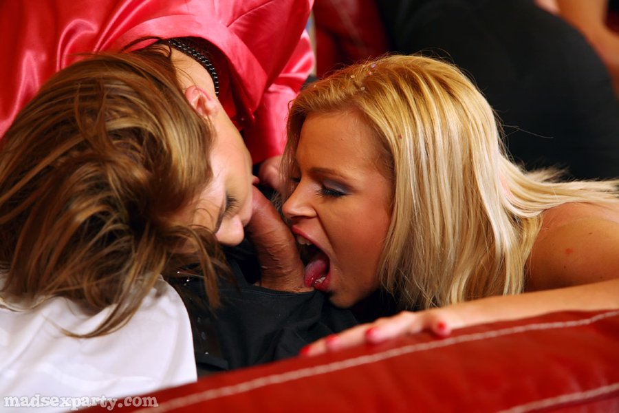 European smoking blowjob - XXX Dessert - Picture 15