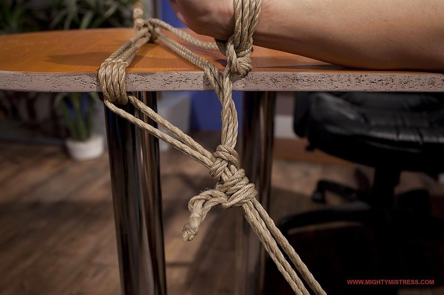 Gorgeous hot ass - XXX Dessert - Picture 5