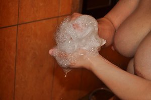 Curvy shower masturbation