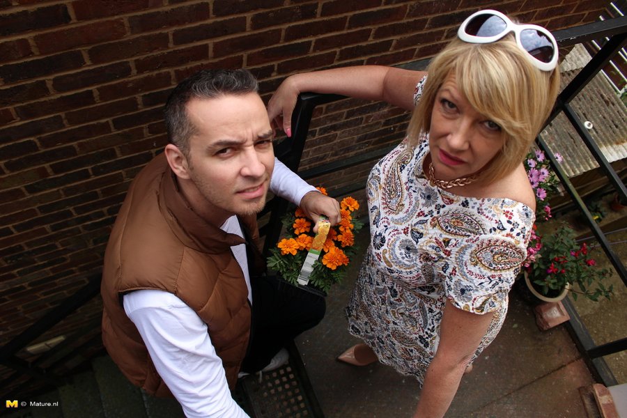 British milf young lover - XXX Dessert - Picture 5