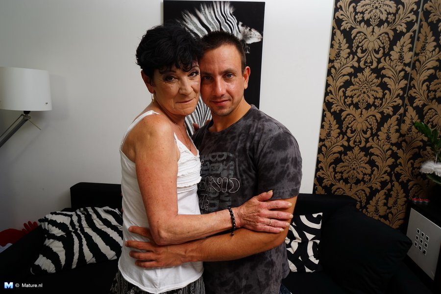 Hot horny cougar - XXX Dessert - Picture 1