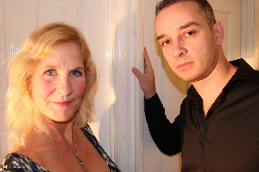 British young hot neighbor milf - XXX Dessert - Picture 3