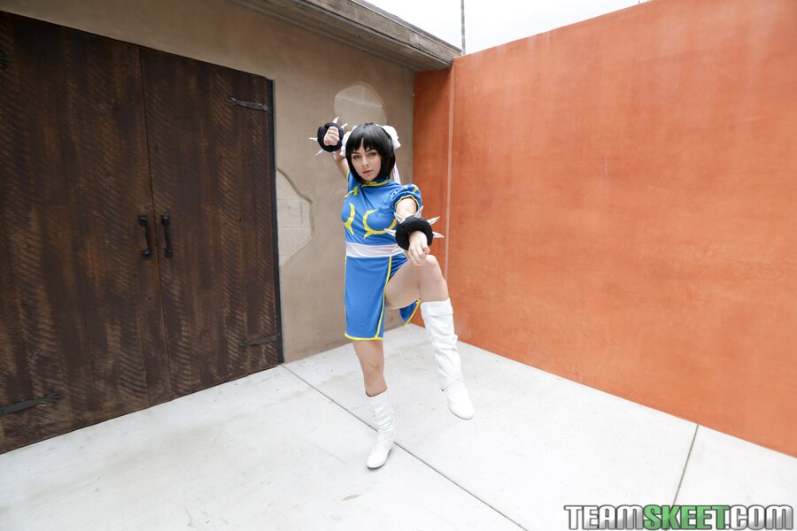 Sexy teenage cosplayer dicked in her tight  - XXX Dessert - Picture 2