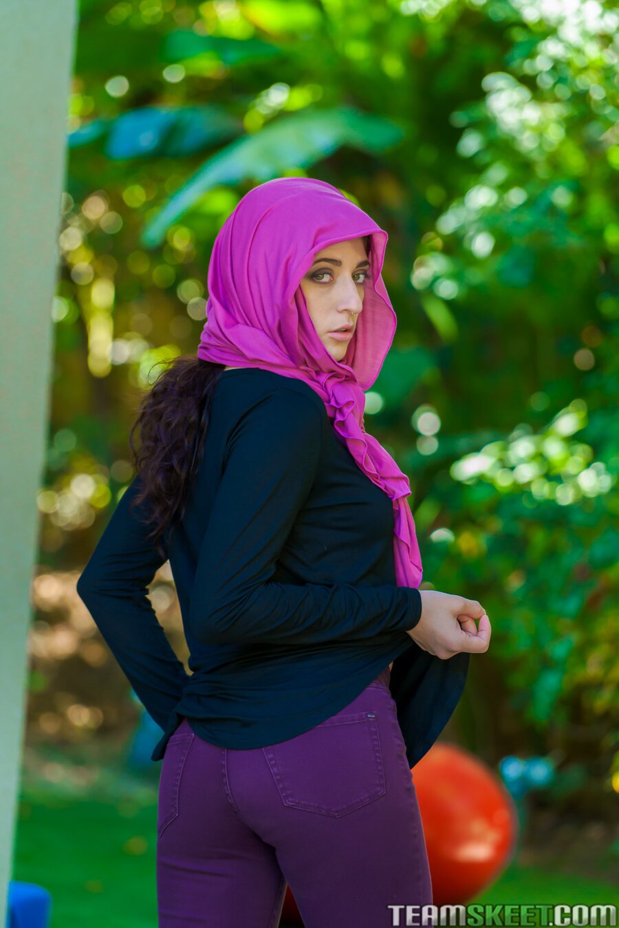 Unexpected anal tryst for Arabic teen whore - XXX Dessert - Picture 1
