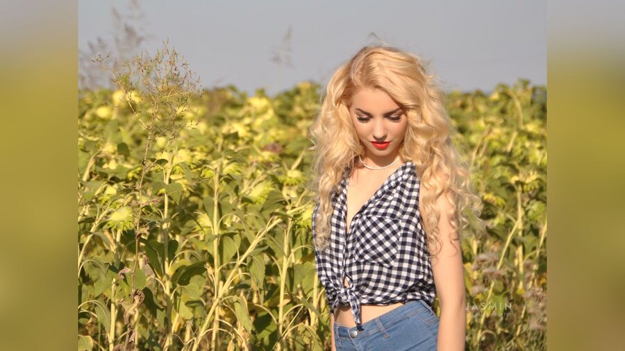 HillaryPorter - XXXonXXX - Pic 3