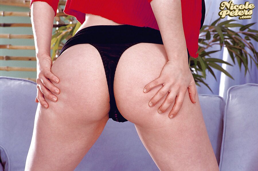 Moms hairy snatch - XXX Dessert - Picture 3