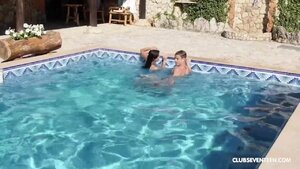 Teenage flirtation in the pool leads to hot bed sex