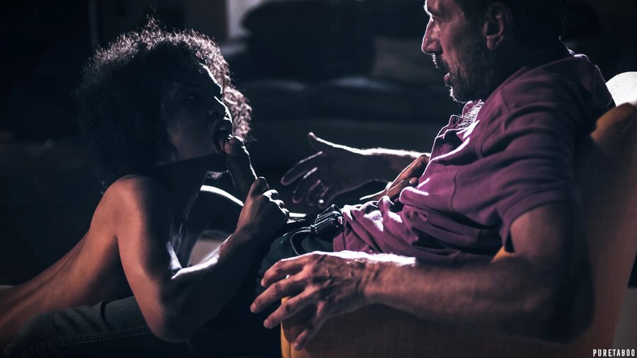 Beautiful blonde and ebony models enjoy les - XXX Dessert - Picture 13