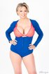 hot blonde milf shows