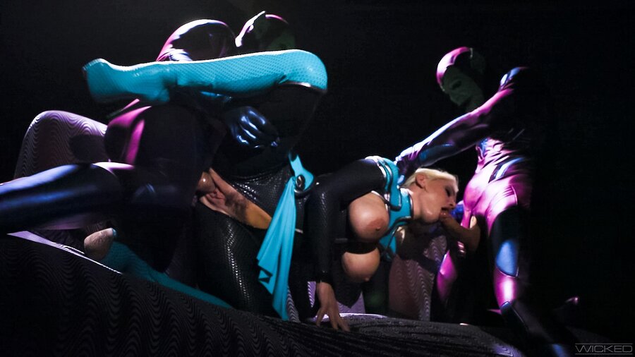 Amazing threesome fucking with boobed blond - XXX Dessert - Picture 6