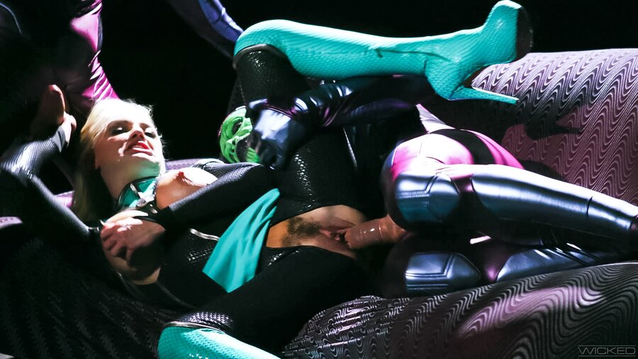 Amazing threesome fucking with boobed blond - XXX Dessert - Picture 11