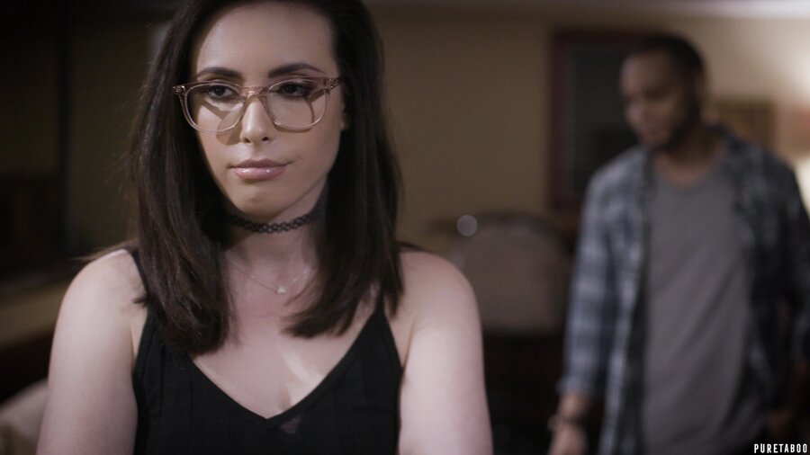 Girl fucks her ex while talking to bf on th - XXX Dessert - Picture 1