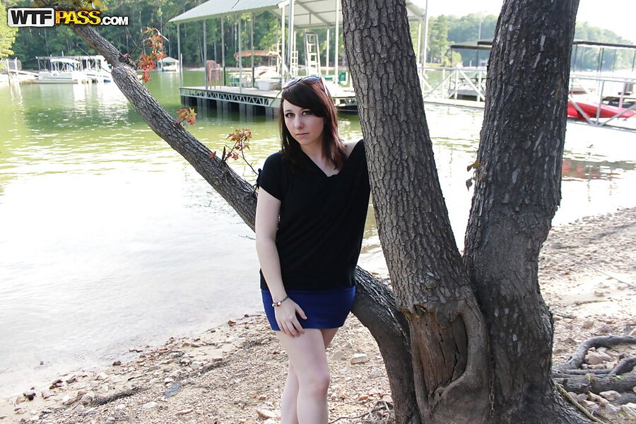 Naughty sexy brunette - XXXonXXX - Pic 1