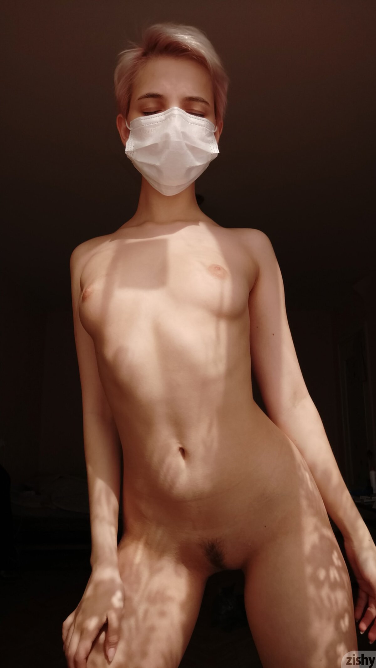 Sexy Russian Poses Naked In Medical Mask PornPicture