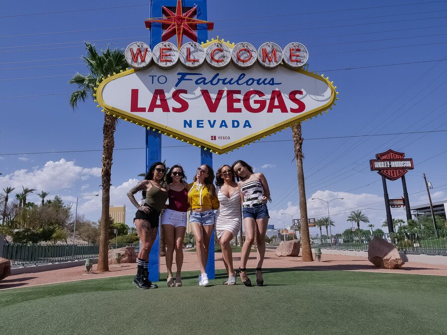 MILF sluts share dicks in Vegas - XXX Dessert - Picture 2