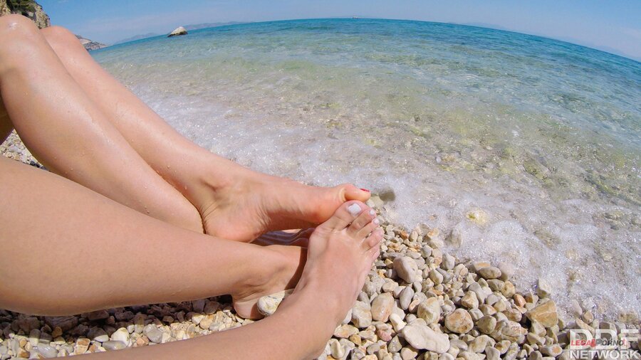 Shaved pussy brunette milf lesbian sex - XXX Dessert - Picture 1