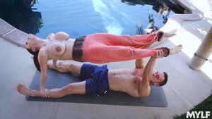 Post-workout poolside pounding - Picture 1