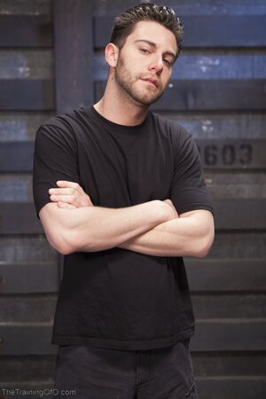 Shaved brunette teen pounded - XXX Dessert - Picture 1