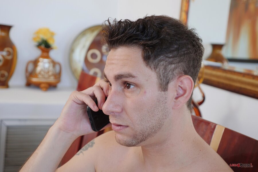 American bathes before MFM hijinks - XXX Dessert - Picture 2