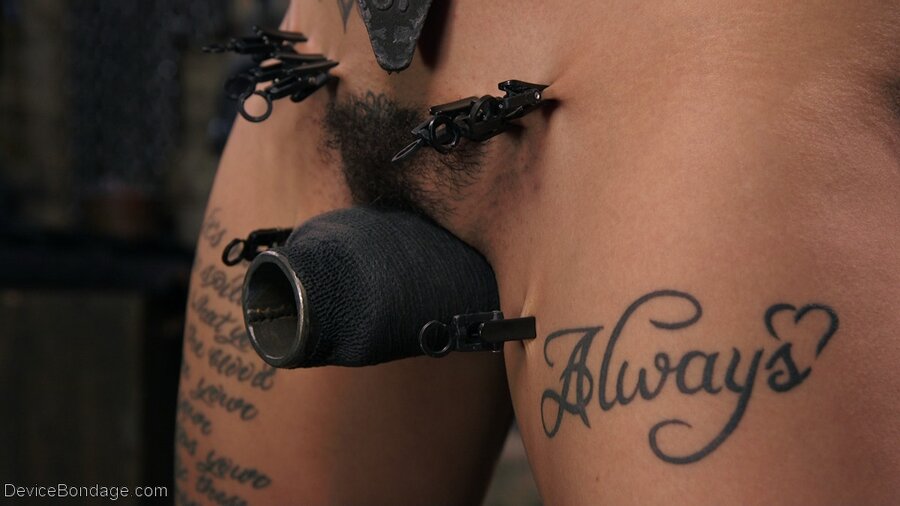 Slave's bold, brilliant sexual adventure - XXX Dessert - Picture 7