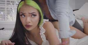 Hot teen does not like pleasing stepdad 
