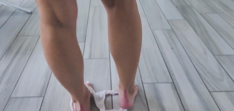 Guy shocked by MILF's bold advances - XXX Dessert - Picture 1