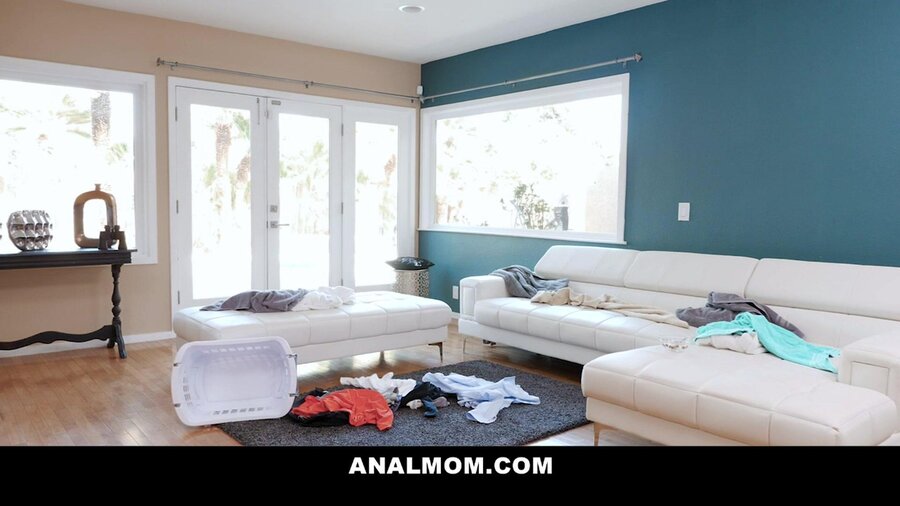 Neighbor anal for seductive MILF - XXX Dessert - Picture 2