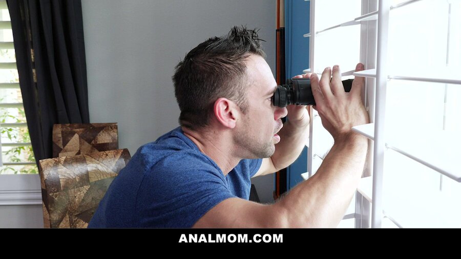 Hardcore anal for stacked whore - XXX Dessert - Picture 4