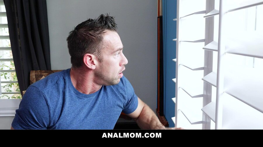 Hardcore anal for stacked whore - XXX Dessert - Picture 5