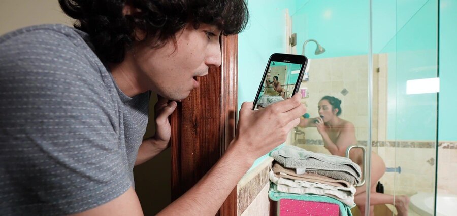 Teen spies naked stepmom and fucks her ass - XXX Dessert - Picture 4