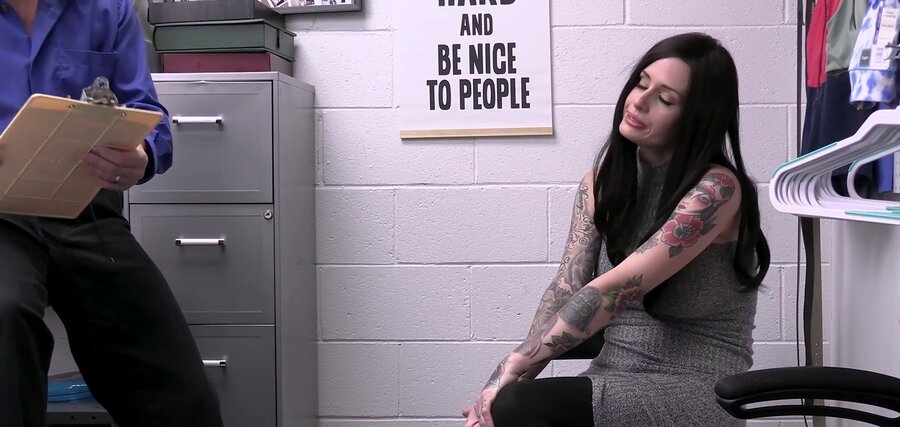MILF must fuck to stay out of jail - XXXonXXX - Pic 2