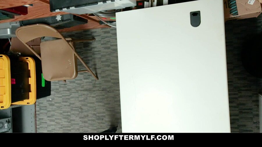 Teen thief watches mom fuck to save her - XXXonXXX - Pic 6