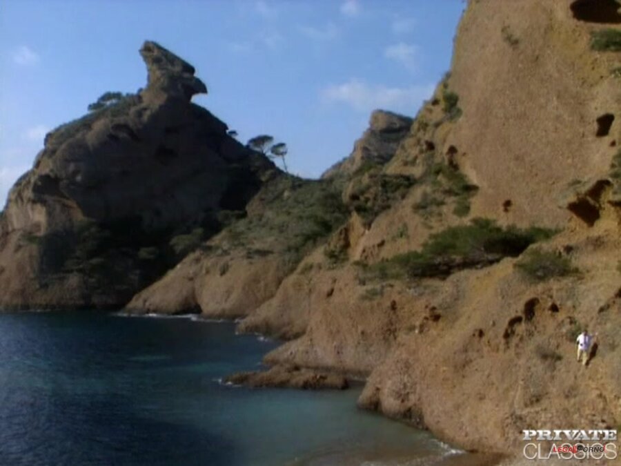 Nice teen hairy pussy fingered - XXX Dessert - Picture 1