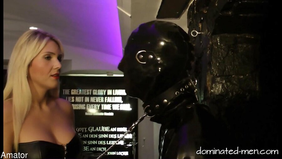 Sub gimp is chained by the hot blonde domin - XXX Dessert - Picture 9